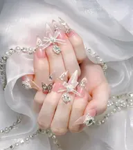 VIP２🍓『人気1』🌷120分ネイルやり放題30%⬇️🉐(10本チップ長さ出し＋10本アート、つけ放題💃🏻)