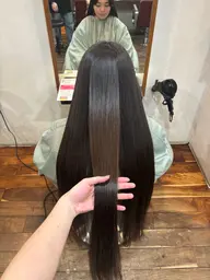 【毎日のスタイリングを楽に💖】カット➕ナチュラル縮毛矯正