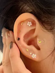 耳つぼジュエリー💎付け放題