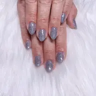 ワンカラー、ラメグラデーション (オフ込み)　パーツ等無しのシンプルなネイルを好む方向け