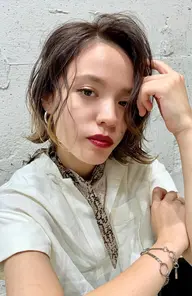 CLEAR大人気‼︎ハイライトカラー！ハイライトを入れて立体感を出すベージュカラー外人のような透明感を出します！