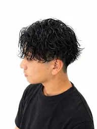 メンズ骨格矯正カット＋特殊パーマ＋トリートメント¥15880