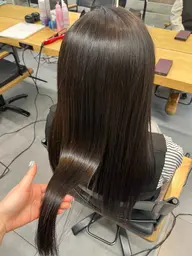 【サラ艶髪🫧】縮毛矯正＋Aujuaトリートメント