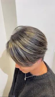 ⚡️メンズカット+ハイライト+2stepトリートメント⚡️