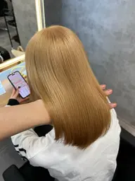 ❄️冬限定❄️大人気ケアブリーチ付きダブルカラー＋クイック髪質改善トリートメント＋巻きorストレート仕上げ⭐️