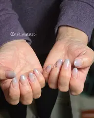 グラデーションorフレンチネイル