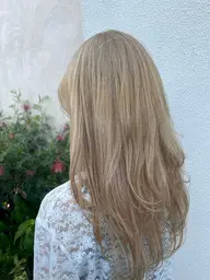 【🕊平日限定🕊️】全体ブリーチ＋オンカラー＋Aujuaトリートメント