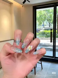 🎀得長さだし10本コース💅🏻2本アート付き（パーツつけ放題）🎨残り8本ワンカラー💚💛❤️🫶🏻