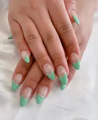 フレンチネイル(クリアベース・ラメライン)／オフなし