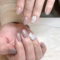 【ハンド】ワンカラー＆2本アート⭐︎オフなし/自爪の方 5,000円​〜​