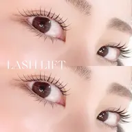 《1番人気メニュー》ラッシュリフト/まつパ(上)通常￥6000→初回￥5500​〜​アイシャンプー/高濃度トリートメント付​〜​