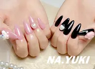 オフなしワンカラー+2本埋め尽くし/2本大きパーツ(ジェルオフあり+500円)