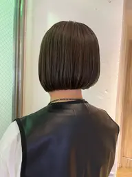 【平日限定】つやっとナチュラルな縮毛矯正 ¥9900