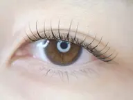 🍎【ご新規様限定！】黒艶まつげ❤︎マスカラパーマ(まつげティント)《上》束感コーティング/目周り保湿クリームサービス✨