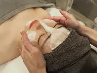 【アクネ菌で徹底ニキビケア☆】ハーブピーリング+プラズマシャワー