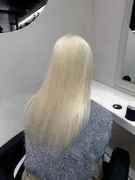 【🤍🌹人気No.2🌹🤍】🤍🫧ケア付きトリプルカラー+髪質改善トリートメント🫧🤍