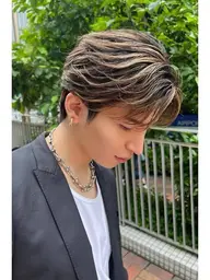 ⭐️メンズ限定🌟ハイライトメッシュ+カット🌟2回目以降のブリーチ+¥4400