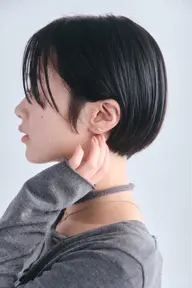 (頭皮マッサージ込み)耳ツボジュエリー💎12〜15粒他メニューとセットがお得‼️