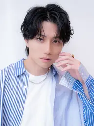 🉐【今月だけ限定価格‼️】メンズ韓国カット💇✂️＋トリートメント🍀センターパート/刈り上げショート/メンズパーマ