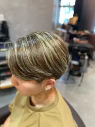 【メンズ限定🙎♂️】お試しメッシュブリーチ(ホイル10枚まで)+カット+クイックトリートメント