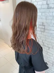 インナーカラー + トリートメント　(1回ブリーチ)