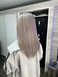 【明るくしたい方】1ブリーチ＋カラー(ケアブリーチ無料)