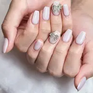 Hand💅🏻ワンカラーorラメグラ☆パーツ2個付け