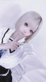 秋冬限定！💗トリプルカラー💗)ホワイトケアブリーチ2回＋カラー＋トリートメント付き💫