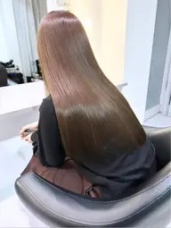 4月平日限定✨ストレートパーマ(縮毛矯正）⭐️＋(treatment付)🍀✨️