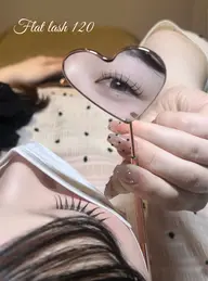 【マツエクモデル募集⭐️】100(保証)~120本👀1日以降空きあり🙆🏻‍♀️♡ ⚠️オフありメッセージください！