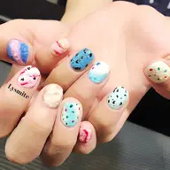 オフ込みデザインプラスコース       両手合わせて6本以上のアートが可能となります。