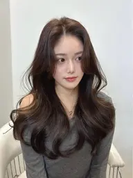 【女性限定モデル🍀】韓国風レイヤーカット+ワンカラー+髪質改善aujuaトリートメント