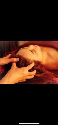 🌺目の疲れ、頭痛などの悩みを改善☺️デコルテ+首肩+ヘッドスパ20分コース⭐️