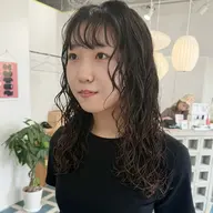 【ブリーチ履歴のパーマはコチラから】小顔似合わせカット+酸性ケアパーマ