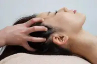 【究極のヘッドマッサージ】不眠・肩こり・偏頭痛の原因は頭のコリが関係している？！
