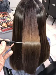 〈新規限定〉髪質改善🌟美髪ストレート🌟《シャンプー込み。プレトリートメント付!!》