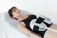 最新　筋トレマシン　初回限定価格✨着衣で寝ているだけ