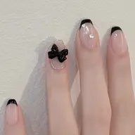 黒🖤ブラックフレンチにリボンネイル(ベースワンカラー)