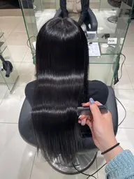 💗顔周りのうねりが気になる方に💗✨前髪縮毛矯正✨＋前髪カット💇‍♀️