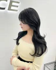 【🪽暗髪だからこそ大切な艶感🪽】透明感の優れた韓国暗髪カラー🇰🇷ワンカラー+さら艶🤍髪質改善トリートメント