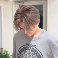 【4月限定🍀人気No.1メニュー✨】¥22000→¥8800メンズカット+ブリーチ+カラー🍯【ミルクティー特化】