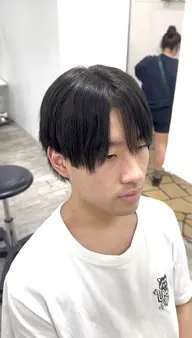 【⭐️メンズカット 何でもOK⭐️】カット✂️➕ケアシャンプー🫧➕トリートメント🌈