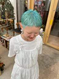 ショートの方はこちら⇨ダブルカラー（ブリーチリタッチ＋オンカラー）