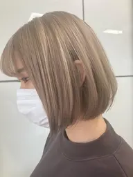 来店3回以降+¥5000✨ブリーチ2回✨ファイバープレックス使用ダメージレスケアブリーチトリプルカラー+高保湿TR