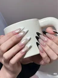 🌹大人気🌹マグネットxフレンチ🍀ジェルオフ込み