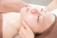 【ミニモ特別メニュー👑】疲れ肌対策・整肌フェイシャル（ハンドマッサージ付き）