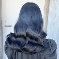 ✨今だけ限定✨黒染めを使わない艶髪ヘア♡内定式前や実習前に🖤➕炭酸泉➕オリジナルトリートメント➕コテ巻きセット🧴🫧