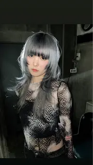 🌈 大人気ケアブリーチ🌈🔥ウルフカット&ダブルカラー& クイックトリートメント🔥