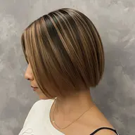 ブリーチ1回＋筋感デザイン✨#バレイヤージュ#シャドウルーツ#ハイライト#メッシュ✴︎ブリーチ回数や色合いは要相談🙇