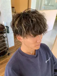 メンズカット+ハイライトデザインカラー🔥ホームケア付